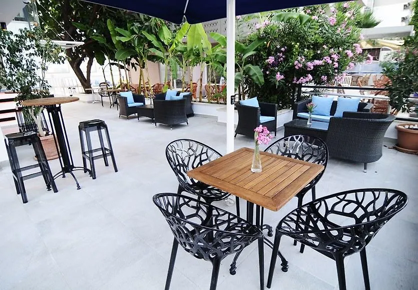 Le Blu Hotel 马尔马里斯