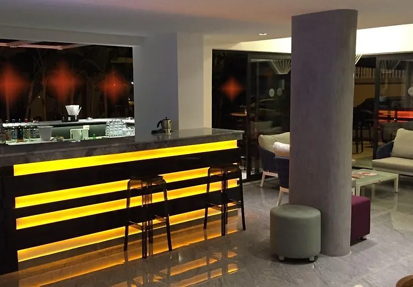 Le Blu Hotel 马尔马里斯